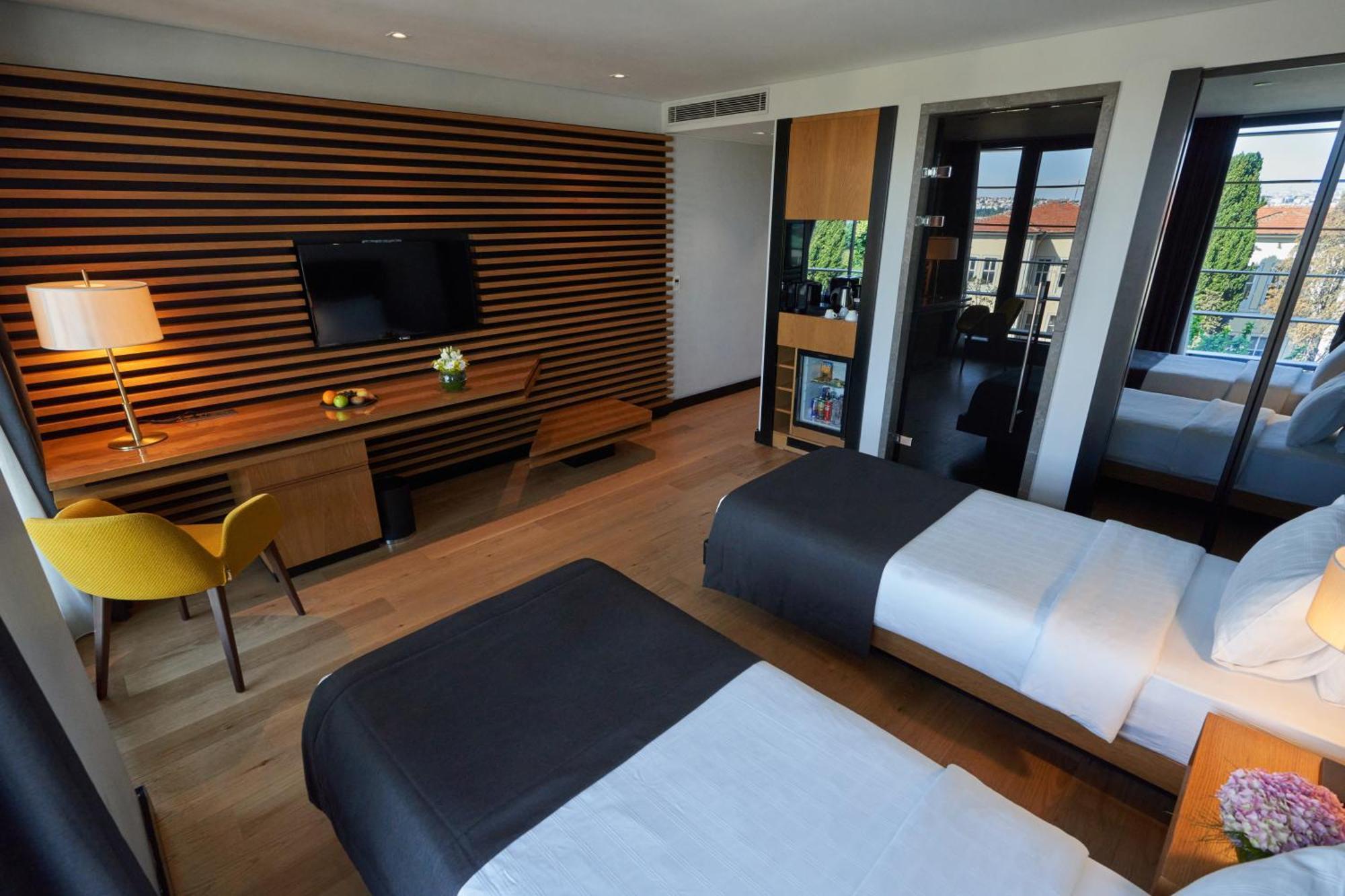 Metropolitan Hotels Bosphorus - Special Category Istanbul Exterior photo
