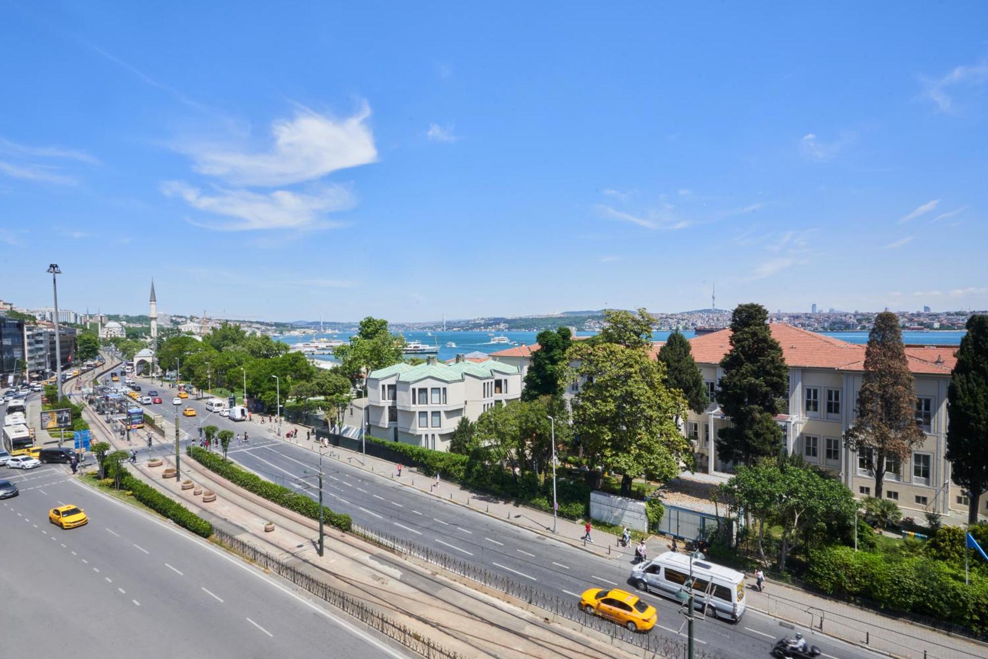 Metropolitan Hotels Bosphorus - Special Category Istanbul Exterior photo