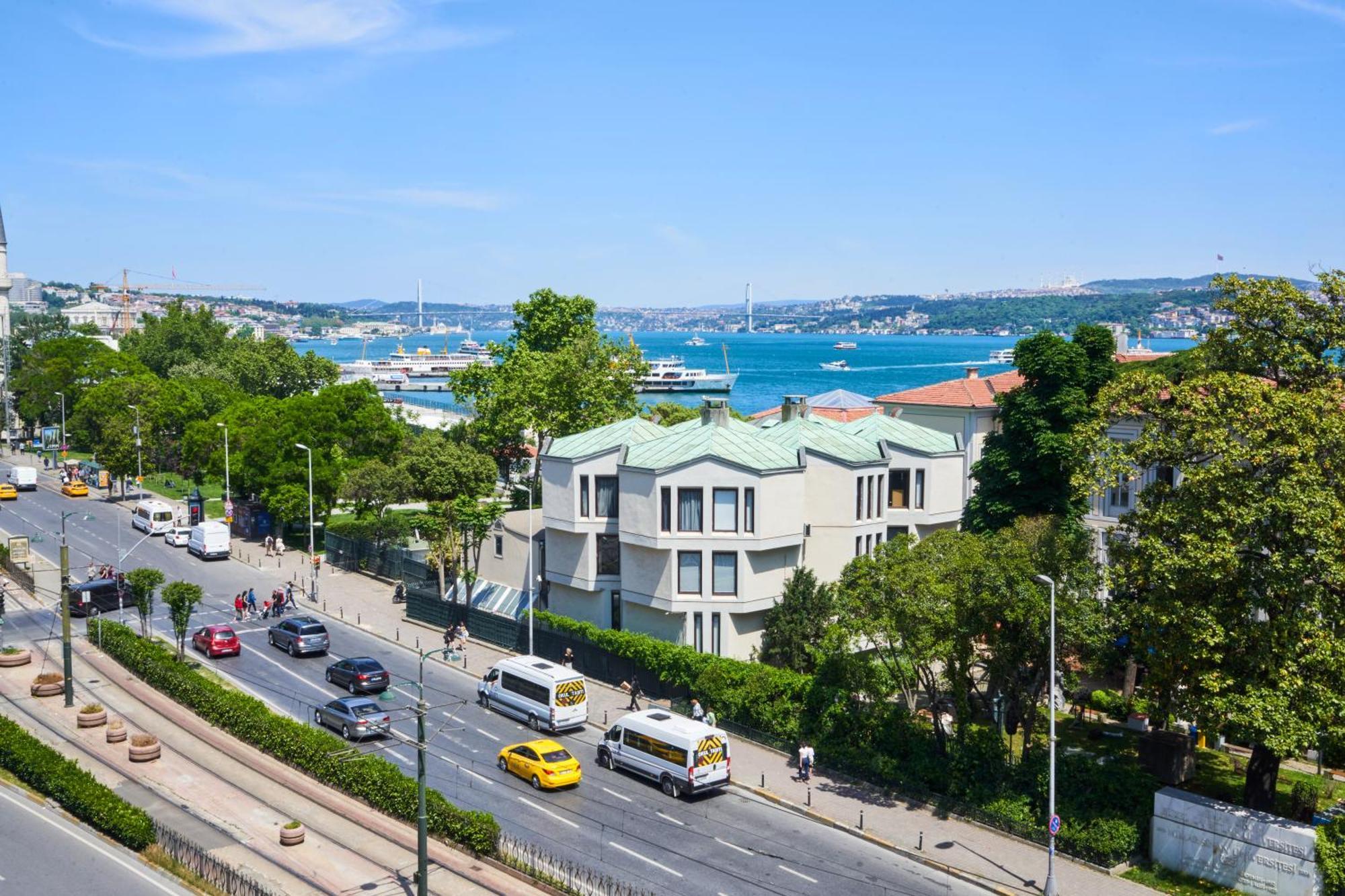 Metropolitan Hotels Bosphorus - Special Category Istanbul Exterior photo