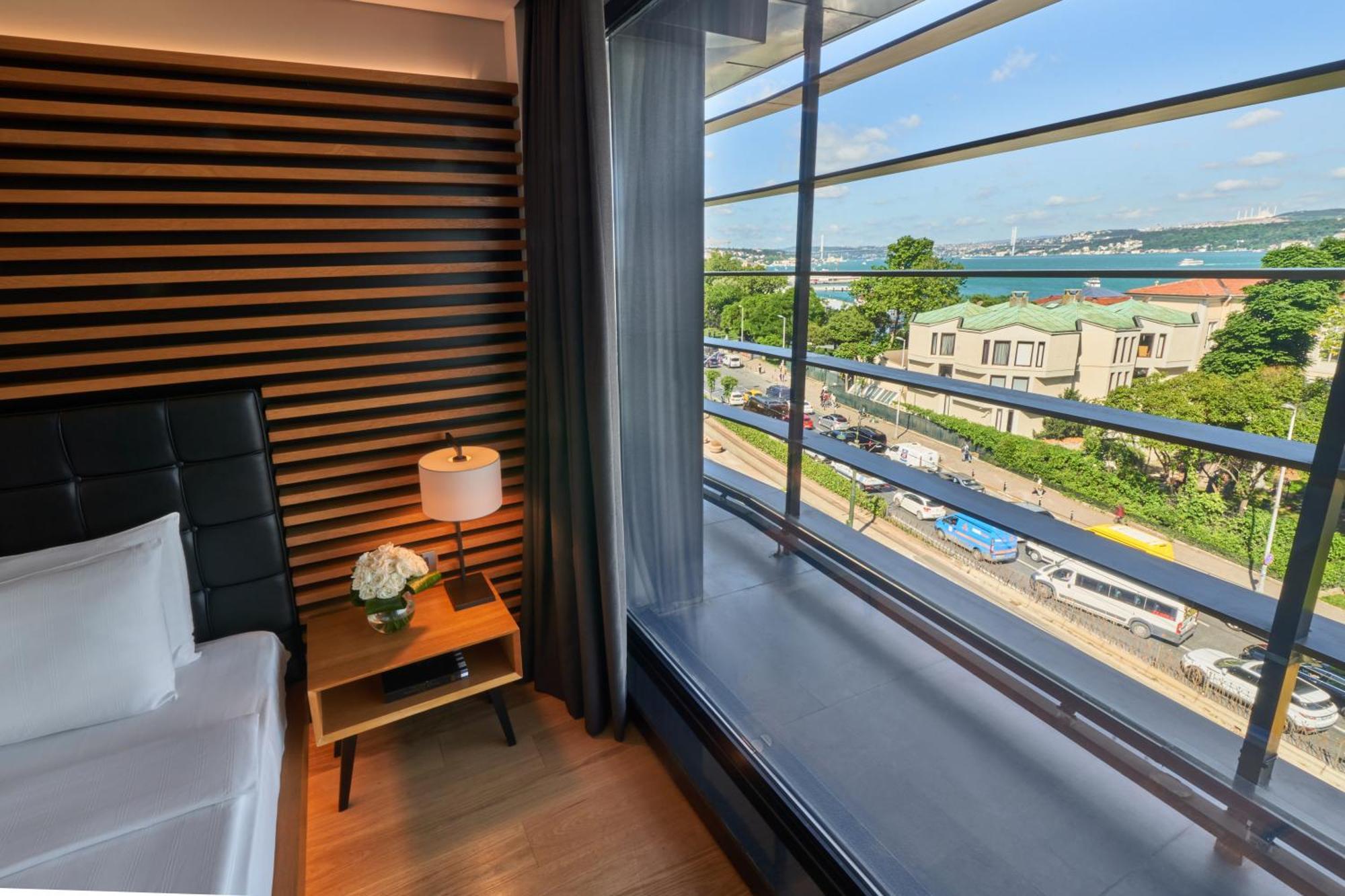 Metropolitan Hotels Bosphorus - Special Category Istanbul Exterior photo